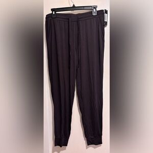 Kindred Bravely Everyday Lounge Joggers, Size Medium in color Espresso NWT
